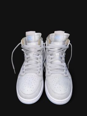 Nike Air Jordan 1 Zoom Air CMFT High Women’s Sneakers Light Grey/White Size 9.5